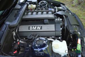 Image 48/50 de BMW 323i (1998)