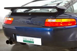 Imagen 11/20 de Porsche 928 GT (1991)