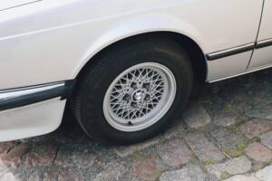 Bild 33/106 von BMW 633 CSi (1976)