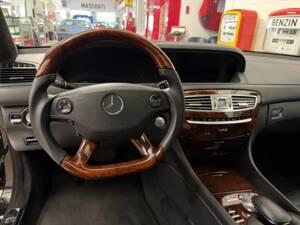 Immagine 9/19 di Mercedes-Benz CL 600 (2006)