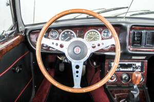 Image 8/50 de MG MGB (1979)