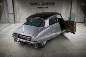 Image 5/92 of Citroën DS 23 Pallas (1975)