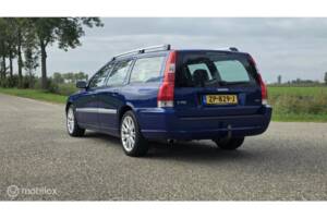 Bild 12/42 von Volvo V 70 2.5T (2005)