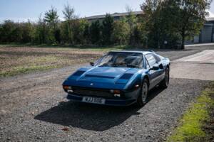 Image 26/41 de Ferrari 308 GTSi Quattrovalvole (1985)