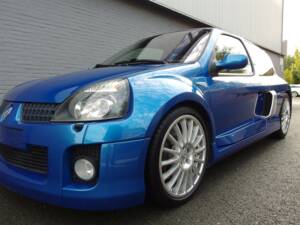 Imagen 21/100 de Renault Clio II V6 (2004)