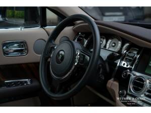Image 11/38 of Rolls-Royce Wraith (2014)