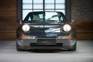 Afbeelding 8/42 van Porsche 928 S4 (1989)