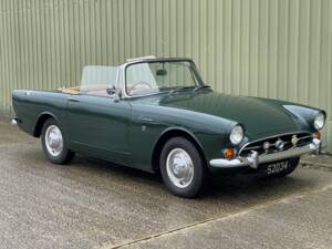 Image 3/12 of Sunbeam Alpine Mk V (1967)