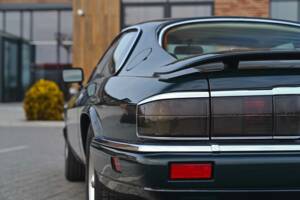 Image 25/55 de Jaguar XJS 6.0 (1994)