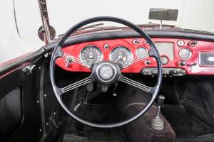 Imagen 8/50 de MG MGA 1500 (1957)