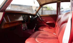 Image 4/50 of Jaguar Mk II 2.4 (1967)