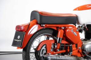 Image 11/50 de Gilera Giubileo 175 Sport (1963)