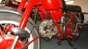 Bild 26/35 von Moto Guzzi Nuovo Falcone (1973)