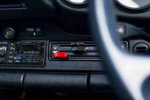 Bild 25/58 von Porsche 911 Carrera 3.2 (WTL) (1988)