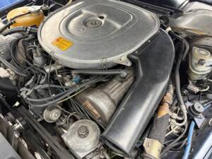 Image 23/23 of Mercedes-Benz 380 SL (1984)