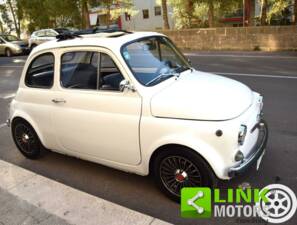 Image 2/10 of FIAT 500 R (1974)