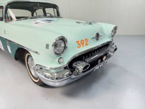 Image 8/15 of Oldsmobile Super 88 (1955)