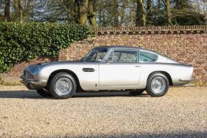 Bild 25/50 von Aston Martin DB 6 (1968)