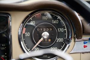 Image 25/25 of Mercedes-Benz 230 SL (1966)