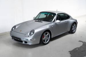 Bild 3/39 von Porsche 911 Carrera 4S (1997)
