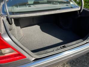 Image 9/11 of Mercedes-Benz C 220 Diesel (1995)