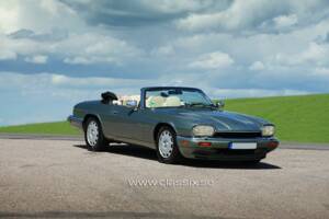 Image 1/22 of Jaguar XJS 4.0 Celebration (1996)