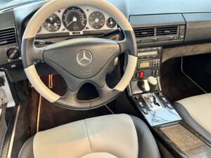 Imagen 5/82 de Mercedes-Benz SL 500 &quot;Silver Arrow&quot; (2001)