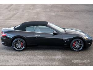 Imagen 4/42 de Maserati GranCabrio 4.7 (2010)