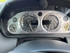 Bild 24/30 von Aston Martin DB 9 (2009)