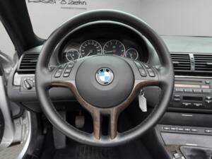 Bild 15/41 von BMW 320Ci (2006)