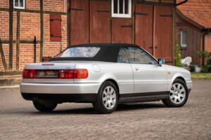 Bild 17/46 von Audi Cabriolet 2.6 (2000)