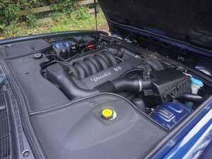 Bild 16/17 von Daimler Eight LWB (2000)