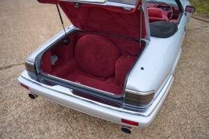 Image 38/50 of Jaguar XJS 6.0 (1993)