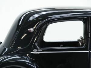 Immagine 11/15 di Citroën Traction Avant 11 BL (1947)