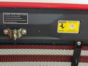 Bild 46/50 von Ferrari F 355 Berlinetta (1997)