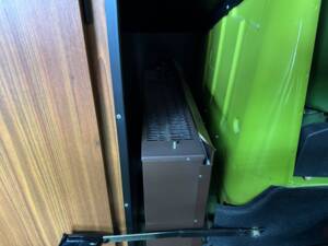 Image 64/100 of Volkswagen T2b Westfalia (1979)