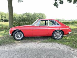 Immagine 4/8 di MG MGC GT (1968)