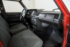 Image 12/50 of Volvo 240 (1983)