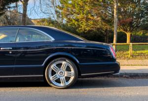 Image 11/25 of Bentley Brooklands (2008)