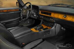 Image 15/19 de Jaguar XJS 5.3 V12 (1990)