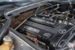 Bild 27/27 von Mercedes-Benz 190 E 2.3-16 (1985)
