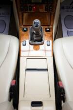 Image 24/45 of Mercedes-Benz SL 280 "Final Edition" (2001)