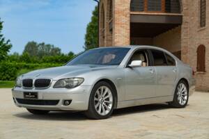 Afbeelding 1/50 van BMW 745d (2005)