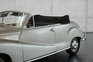 Immagine 8/50 di BMW 502 Baur (1955)