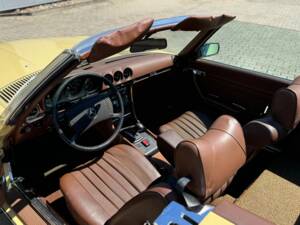 Afbeelding 10/15 van Mercedes-Benz 450 SL (1976)