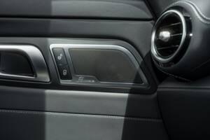 Image 54/67 of Mercedes-AMG GT-R (2018)