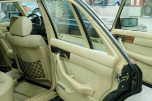 Bild 30/50 von Mercedes-Benz 500 SEL (1983)
