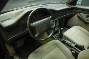 Image 6/50 de Audi 100 - 2.3E quattro (1990)