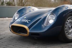 Image 26/50 of Lister Knobbly (1958)
