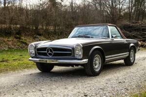 Image 3/21 de Mercedes-Benz 280 SL (1969)